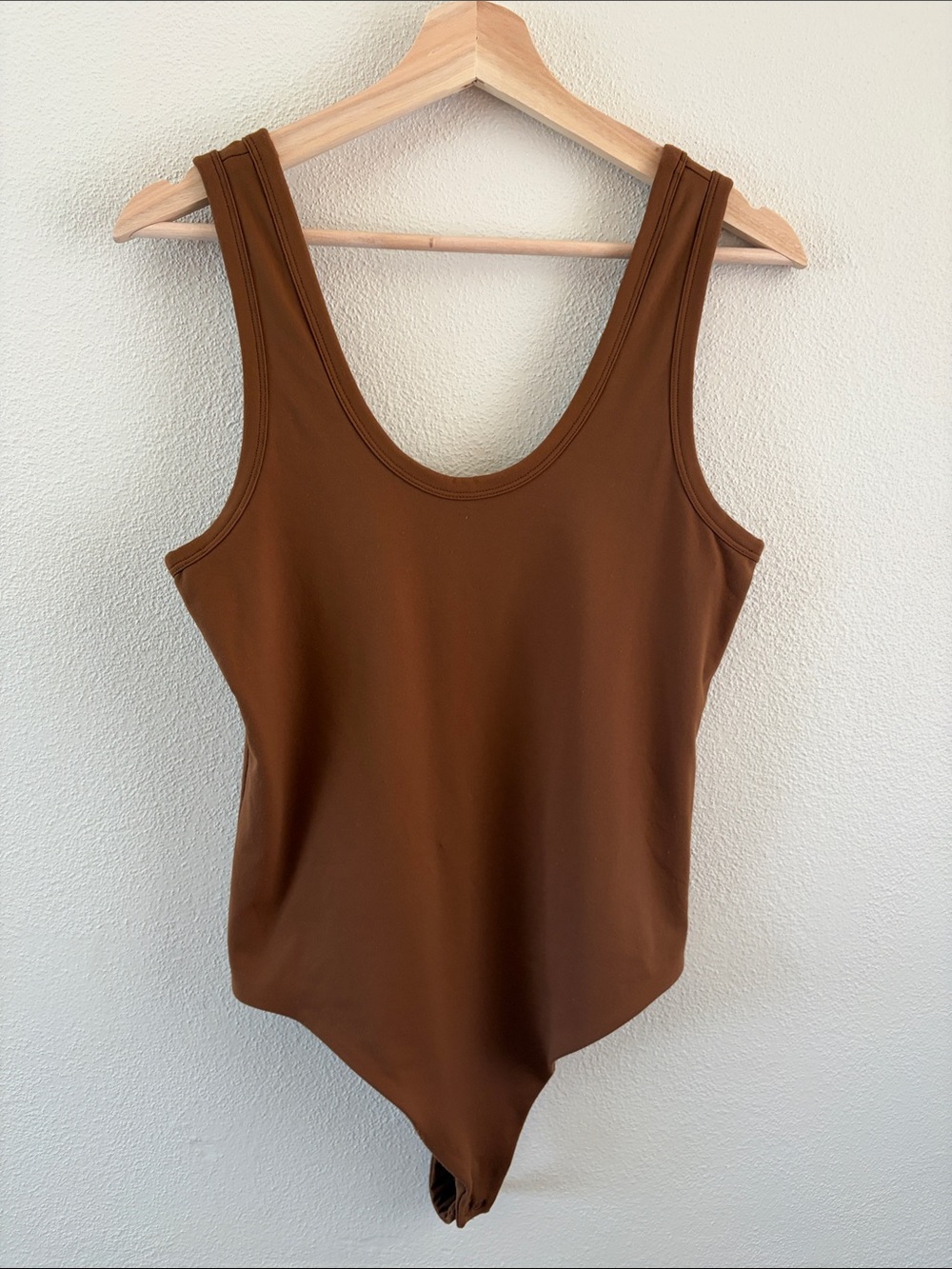 Nuuds scoop neck tank bodysuit women’s  | chocolate brown | size large